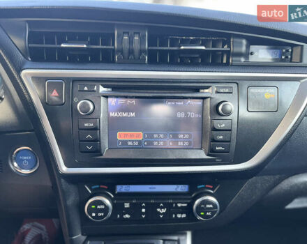 Белый Тойота Аурис, объемом двигателя 1.8 л и пробегом 226 тыс. км за 11499 $, фото 26 на Automoto.ua