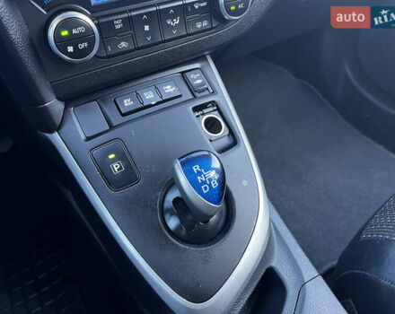 Білий Тойота Ауріс, об'ємом двигуна 1.8 л та пробігом 226 тис. км за 11499 $, фото 29 на Automoto.ua