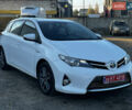 Білий Тойота Ауріс, об'ємом двигуна 1.8 л та пробігом 226 тис. км за 11599 $, фото 3 на Automoto.ua