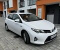 Белый Тойота Аурис, объемом двигателя 1.8 л и пробегом 108 тыс. км за 13723 $, фото 1 на Automoto.ua