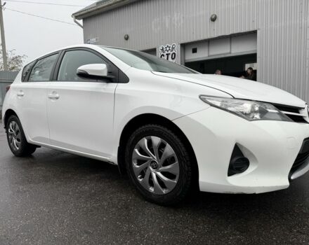 Білий Тойота Ауріс, об'ємом двигуна 1.6 л та пробігом 187 тис. км за 8500 $, фото 1 на Automoto.ua