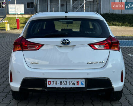 Белый Тойота Аурис, объемом двигателя 1.8 л и пробегом 226 тыс. км за 11499 $, фото 7 на Automoto.ua