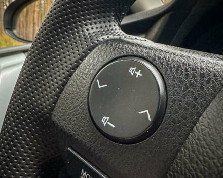 Белый Тойота Аурис, объемом двигателя 1.6 л и пробегом 121 тыс. км за 13750 $, фото 21 на Automoto.ua