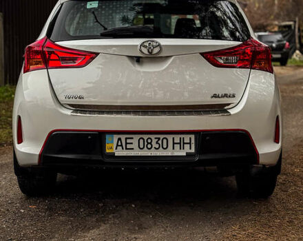 Белый Тойота Аурис, объемом двигателя 1.6 л и пробегом 121 тыс. км за 13750 $, фото 9 на Automoto.ua