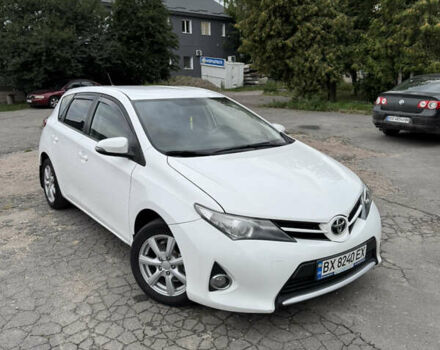 Белый Тойота Аурис, объемом двигателя 1.3 л и пробегом 190 тыс. км за 8500 $, фото 38 на Automoto.ua