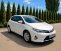 Белый Тойота Аурис, объемом двигателя 1.8 л и пробегом 186 тыс. км за 12700 $, фото 1 на Automoto.ua