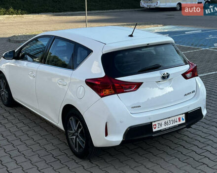 Белый Тойота Аурис, объемом двигателя 1.8 л и пробегом 226 тыс. км за 11599 $, фото 13 на Automoto.ua