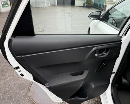 Білий Тойота Ауріс, об'ємом двигуна 1.6 л та пробігом 187 тис. км за 8500 $, фото 11 на Automoto.ua