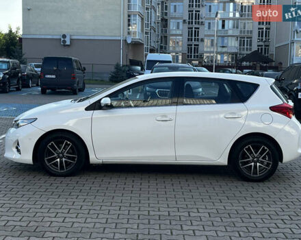 Белый Тойота Аурис, объемом двигателя 1.8 л и пробегом 226 тыс. км за 11599 $, фото 9 на Automoto.ua
