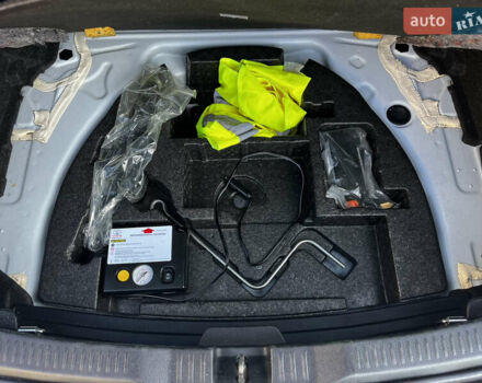 Белый Тойота Аурис, объемом двигателя 1.8 л и пробегом 226 тыс. км за 11599 $, фото 40 на Automoto.ua