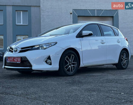 Белый Тойота Аурис, объемом двигателя 1.8 л и пробегом 226 тыс. км за 11650 $, фото 9 на Automoto.ua