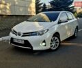Білий Тойота Ауріс, об'ємом двигуна 1.6 л та пробігом 97 тис. км за 13500 $, фото 1 на Automoto.ua
