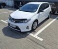 Белый Тойота Аурис, объемом двигателя 1.8 л и пробегом 197 тыс. км за 11800 $, фото 1 на Automoto.ua