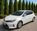 Білий Тойота Ауріс, об'ємом двигуна 1.8 л та пробігом 186 тис. км за 12000 $, фото 1 на Automoto.ua