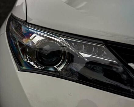 Белый Тойота Аурис, объемом двигателя 1.6 л и пробегом 121 тыс. км за 13750 $, фото 11 на Automoto.ua