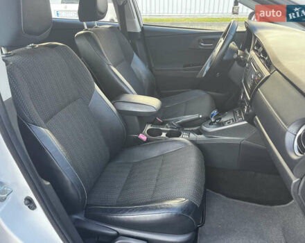 Белый Тойота Аурис, объемом двигателя 1.8 л и пробегом 226 тыс. км за 11499 $, фото 35 на Automoto.ua