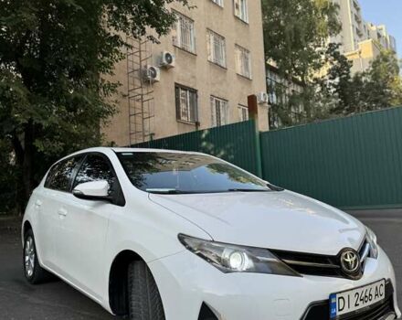 Белый Тойота Аурис, объемом двигателя 1.6 л и пробегом 202 тыс. км за 10800 $, фото 8 на Automoto.ua