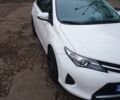 Білий Тойота Ауріс, об'ємом двигуна 1.3 л та пробігом 120 тис. км за 10300 $, фото 1 на Automoto.ua