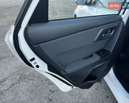 Белый Тойота Аурис, объемом двигателя 1.8 л и пробегом 226 тыс. км за 11650 $, фото 37 на Automoto.ua