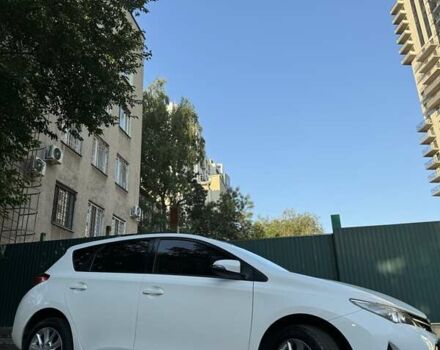 Белый Тойота Аурис, объемом двигателя 1.6 л и пробегом 202 тыс. км за 10800 $, фото 9 на Automoto.ua