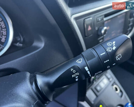 Білий Тойота Ауріс, об'ємом двигуна 1.8 л та пробігом 226 тис. км за 11499 $, фото 41 на Automoto.ua