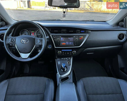 Белый Тойота Аурис, объемом двигателя 1.8 л и пробегом 226 тыс. км за 11499 $, фото 18 на Automoto.ua