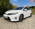 Белый Тойота Аурис, объемом двигателя 2 л и пробегом 133 тыс. км за 9950 $, фото 1 на Automoto.ua