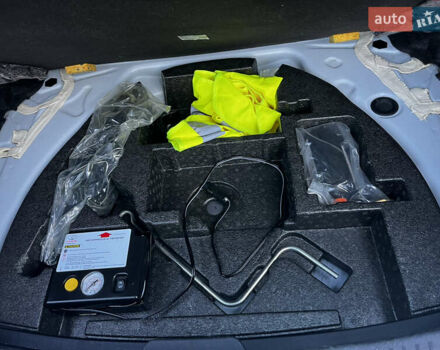 Белый Тойота Аурис, объемом двигателя 1.8 л и пробегом 226 тыс. км за 11650 $, фото 44 на Automoto.ua