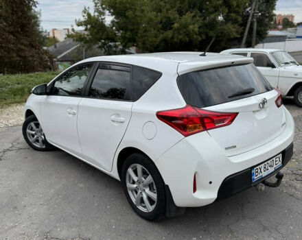 Белый Тойота Аурис, объемом двигателя 1.3 л и пробегом 190 тыс. км за 8500 $, фото 35 на Automoto.ua