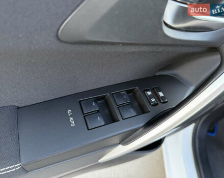 Білий Тойота Ауріс, об'ємом двигуна 1.8 л та пробігом 215 тис. км за 13500 $, фото 16 на Automoto.ua