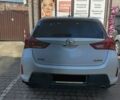 Белый Тойота Аурис, объемом двигателя 1.6 л и пробегом 74 тыс. км за 14000 $, фото 1 на Automoto.ua
