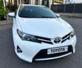 Білий Тойота Ауріс, об'ємом двигуна 1.6 л та пробігом 109 тис. км за 13351 $, фото 1 на Automoto.ua
