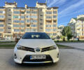 Белый Тойота Аурис, объемом двигателя 1.8 л и пробегом 135 тыс. км за 12300 $, фото 1 на Automoto.ua