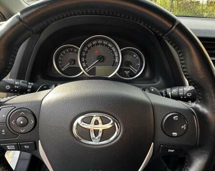 Білий Тойота Ауріс, об'ємом двигуна 1.6 л та пробігом 98 тис. км за 12300 $, фото 18 на Automoto.ua