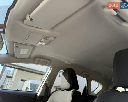 Білий Тойота Ауріс, об'ємом двигуна 1.8 л та пробігом 215 тис. км за 13500 $, фото 31 на Automoto.ua