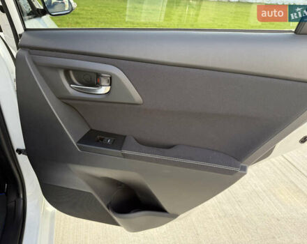 Білий Тойота Ауріс, об'ємом двигуна 1.8 л та пробігом 215 тис. км за 13500 $, фото 36 на Automoto.ua