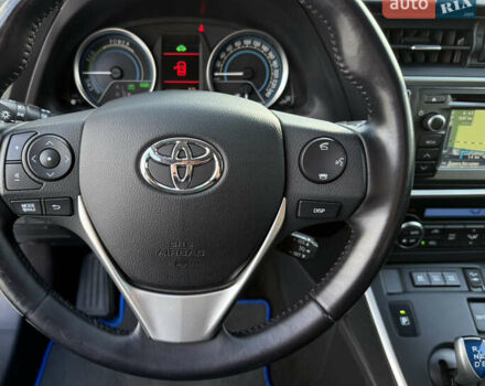 Білий Тойота Ауріс, об'ємом двигуна 1.8 л та пробігом 215 тис. км за 13500 $, фото 21 на Automoto.ua