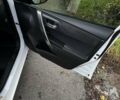 Білий Тойота Ауріс, об'ємом двигуна 1.6 л та пробігом 98 тис. км за 12300 $, фото 5 на Automoto.ua
