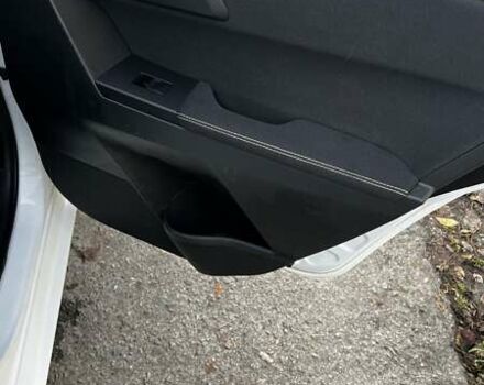 Білий Тойота Ауріс, об'ємом двигуна 1.6 л та пробігом 98 тис. км за 12300 $, фото 14 на Automoto.ua