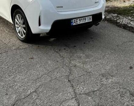 Білий Тойота Ауріс, об'ємом двигуна 1.6 л та пробігом 98 тис. км за 12300 $, фото 3 на Automoto.ua