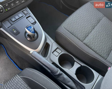 Білий Тойота Ауріс, об'ємом двигуна 1.8 л та пробігом 215 тис. км за 13500 $, фото 28 на Automoto.ua