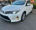 Білий Тойота Ауріс, об'ємом двигуна 1.6 л та пробігом 109 тис. км за 13500 $, фото 3 на Automoto.ua