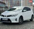 Белый Тойота Аурис, объемом двигателя 1.6 л и пробегом 94 тыс. км за 15200 $, фото 1 на Automoto.ua