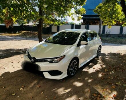 Белый Тойота Аурис, объемом двигателя 0 л и пробегом 97 тыс. км за 12000 $, фото 3 на Automoto.ua