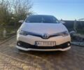 Белый Тойота Аурис, объемом двигателя 1.6 л и пробегом 153 тыс. км за 15150 $, фото 1 на Automoto.ua