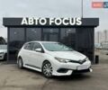 Белый Тойота Аурис, объемом двигателя 1.8 л и пробегом 144 тыс. км за 7490 $, фото 1 на Automoto.ua