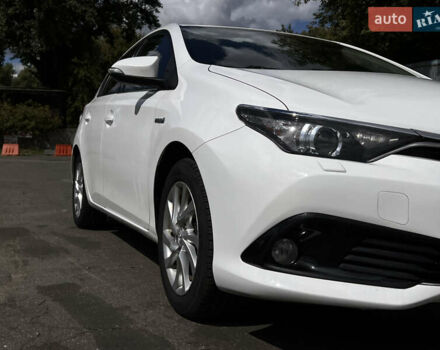 Белый Тойота Аурис, объемом двигателя 1.8 л и пробегом 250 тыс. км за 12300 $, фото 18 на Automoto.ua