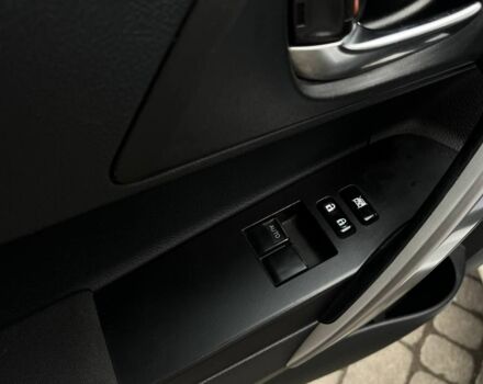 Белый Тойота Аурис, объемом двигателя 1.4 л и пробегом 235 тыс. км за 9000 $, фото 7 на Automoto.ua