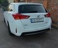 Белый Тойота Аурис, объемом двигателя 1.3 л и пробегом 215 тыс. км за 7800 $, фото 1 на Automoto.ua