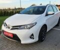 Білий Тойота Ауріс, об'ємом двигуна 1.6 л та пробігом 160 тис. км за 12950 $, фото 3 на Automoto.ua